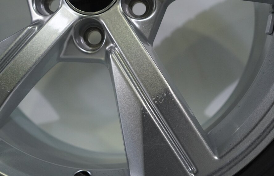 Audi Audi A1 S1 82A 8X 17 inch velgen Hankook Winterbanden Origineel