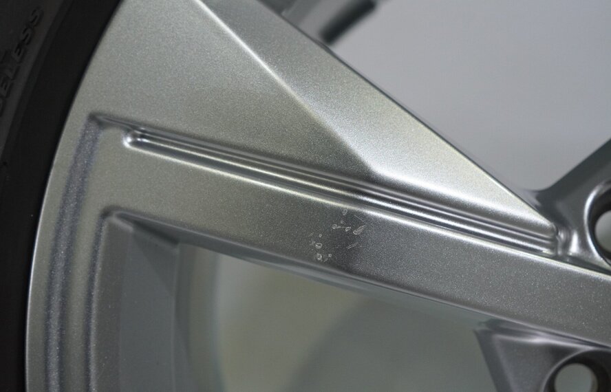 Audi Audi A1 S1 82A 8X 17 inch velgen Hankook Winterbanden Origineel