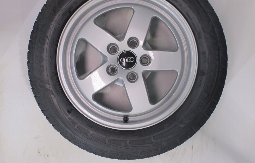 Audi Audi A4 S4 B9 8W 16 inch velgen Goodyear Winterbanden Origineel