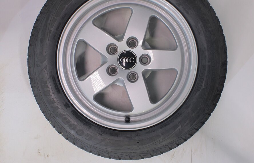 Audi Audi A4 S4 B9 8W 16 inch velgen Goodyear Winterbanden Origineel
