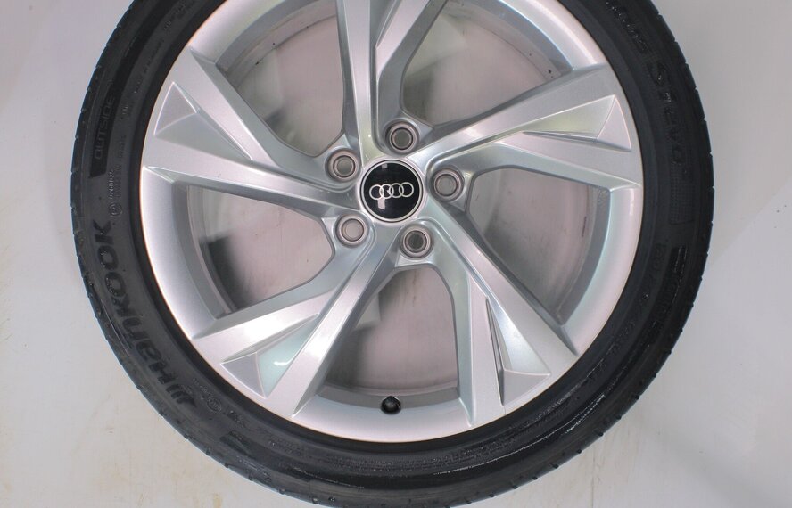Audi Audi A4 S4 B9 8W 18 inch velgen Hankook Zomerbanden Origineel