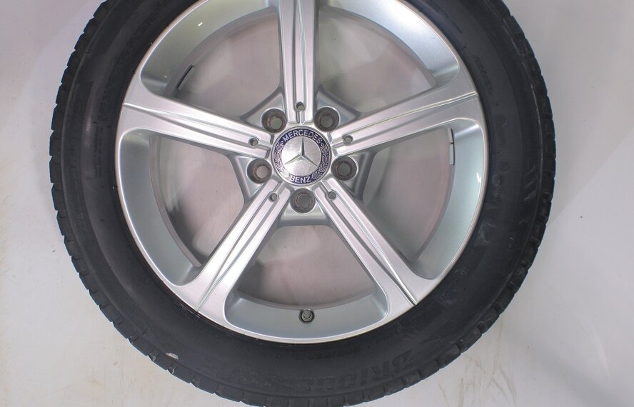 Mercedes Mercedes A B CLA Klasse W177 C118 W247 17 inch velgen Bridgestone Winterbanden Origineel
