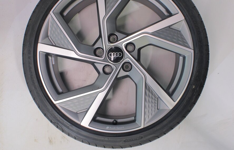 Audi Audi A3 S3 8Y 8V 19 inch velgen Goodyear Zomerbanden Origineel