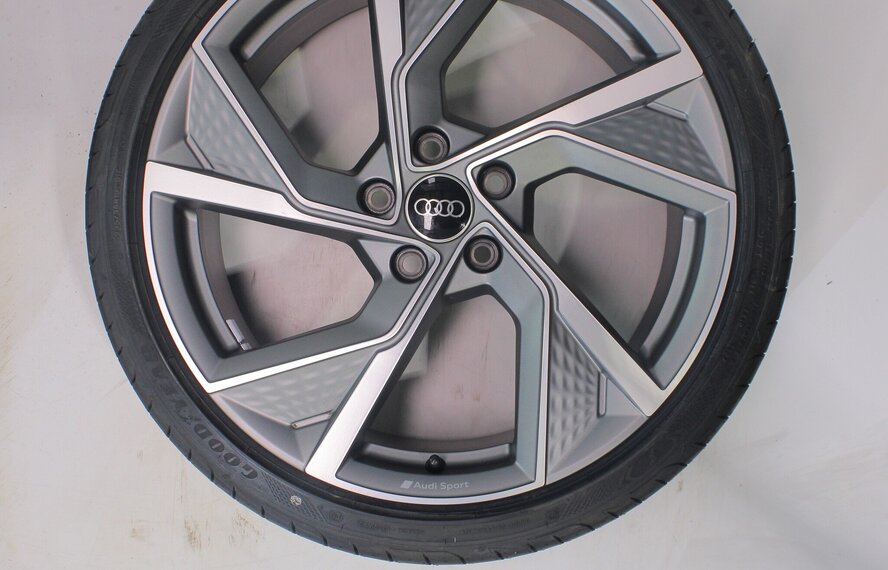 Audi Audi A3 S3 8Y 8V 19 inch velgen Goodyear Zomerbanden Origineel