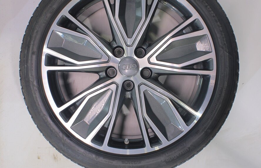 Audi Audi A5 S5 B10 19 inch velgen Goodyear Winterbanden Origineel
