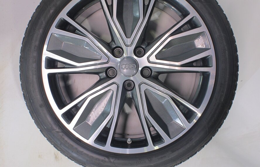 Audi Audi A5 S5 B10 19 inch velgen Goodyear Winterbanden Origineel