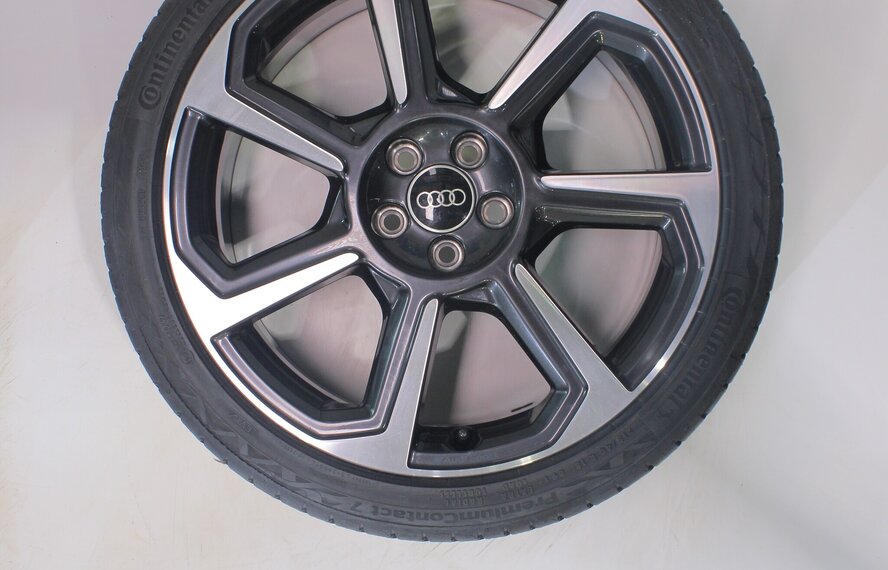 Audi Audi A1 S1 82A 8X S-line 18 inch velgen Continental Zomerbanden Nieuw Origineel