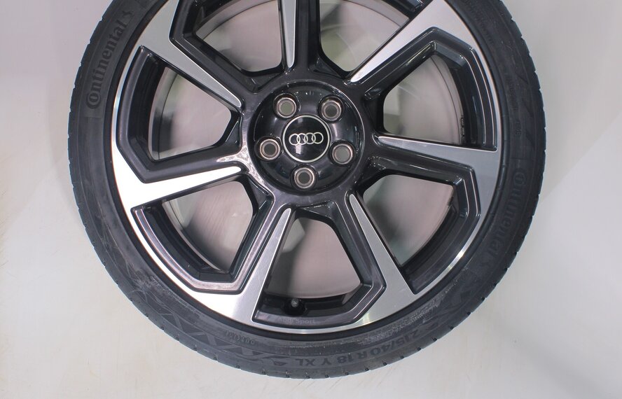 Audi Audi A1 S1 82A 8X S-line 18 inch velgen Continental Zomerbanden Nieuw Origineel