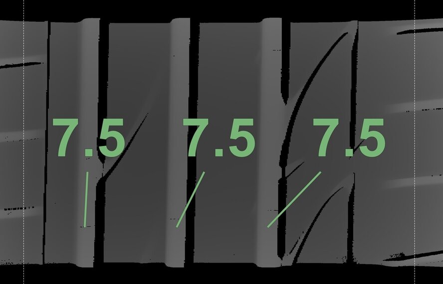 Audi Audi TT 8S S-line 19 inch velgen Bridgestone Zomerbanden Origineel