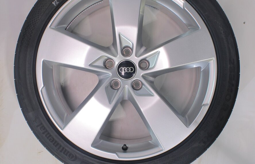 Audi A6 C8 vanaf 2018 20 inch velgen Continental Zomerbanden Origineel