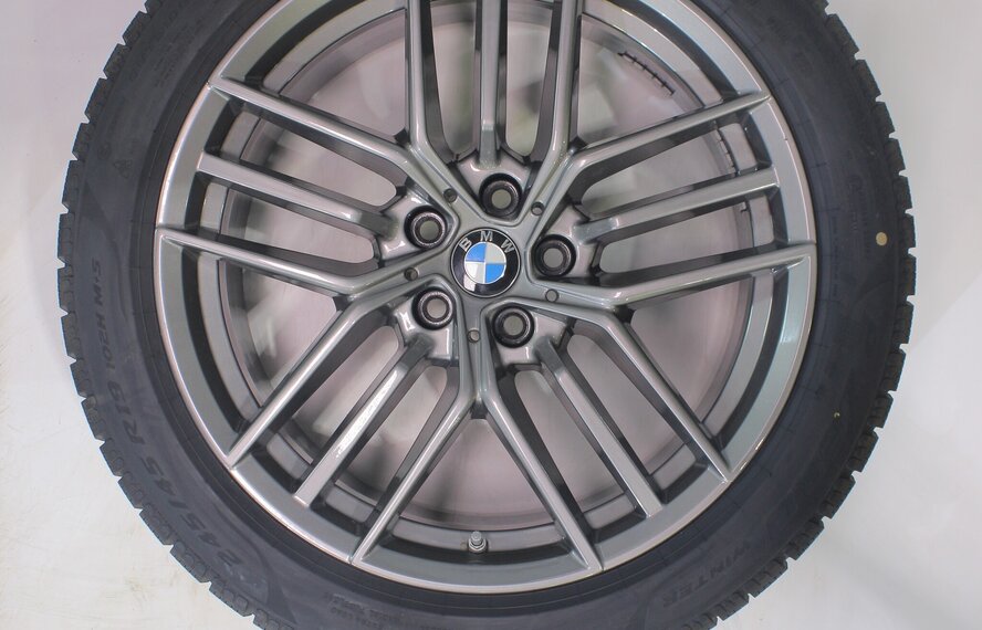 BMW BMW 5 serie i5 G60 G61 933 19 inch velgen Pirelli Winterbanden Origineel