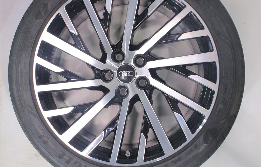 Audi Audi A8 S8 4N 20 inch velgen Goodyear Zomerbanden Origineel