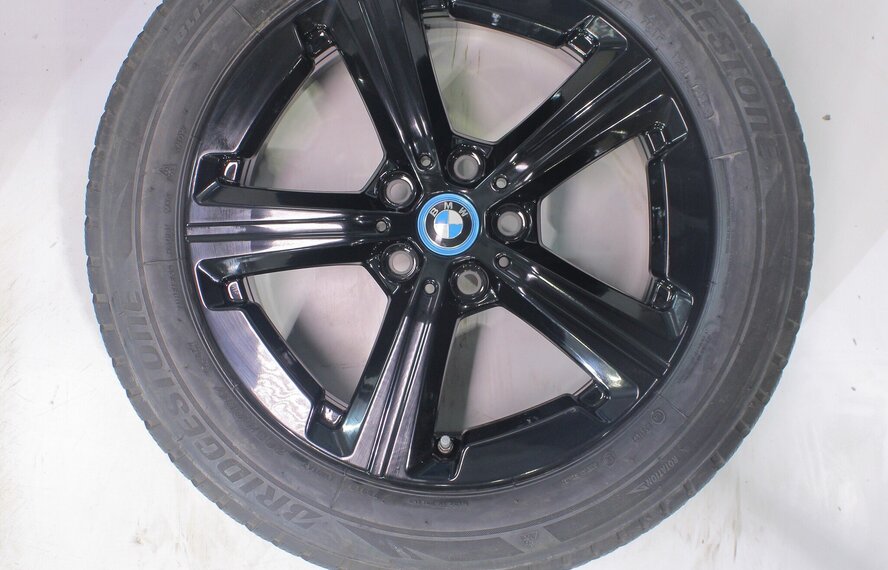 BMW BMW 2 serie U06 Active Tourer 875 17 inch velgen Bridgestone Winterbanden Origineel