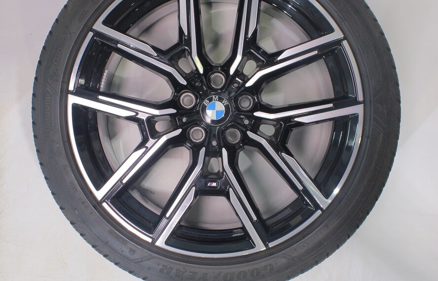 BMW BMW 4 serie i4 G26 859M 19 inch velgen Goodyear Winterbanden Origineel