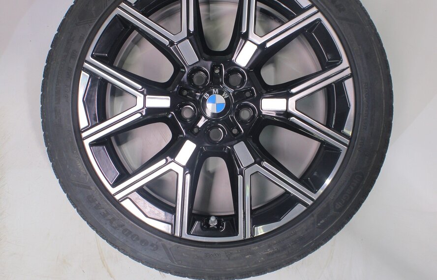 BMW BMW 1 serie 2 serie F70 F74 974 18 inch velgen Goodyear Winterbanden Nieuw Origineel