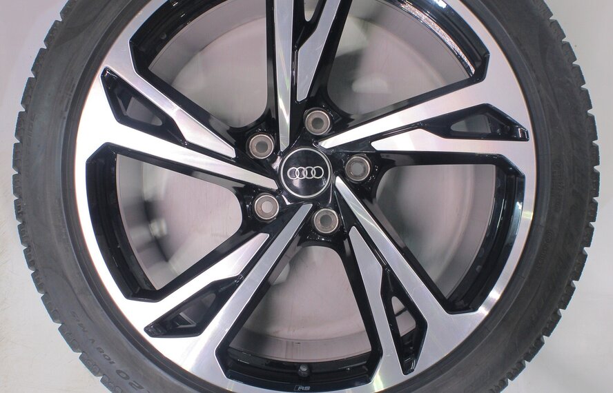 Audi Audi e-tron GT 20 inch velgen Pirelli Winterbanden Origineel