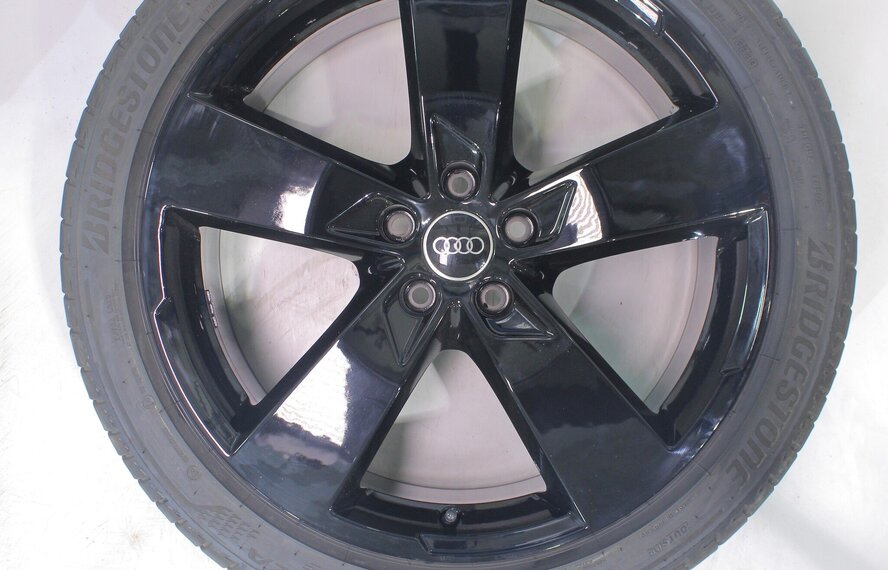 Audi A6 C8 vanaf 2018 20 inch velgen Bridgestone Zomerbanden Origineel