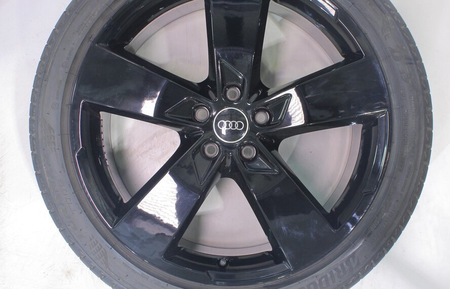 Audi A6 C8 vanaf 2018 20 inch velgen Bridgestone Zomerbanden Origineel