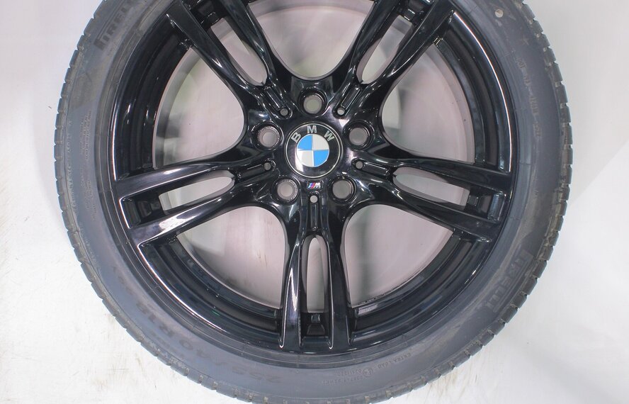 BMW BMW 3 4 serie F30 F31 F32 F33 F36 400M 18 inch velgen Pirelli Zomerbanden Nieuw Origineel