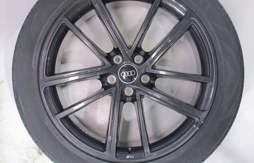 Audi Audi Q5 8MA S-line 20 inch velgen Vredestein Zomerbanden Origineel