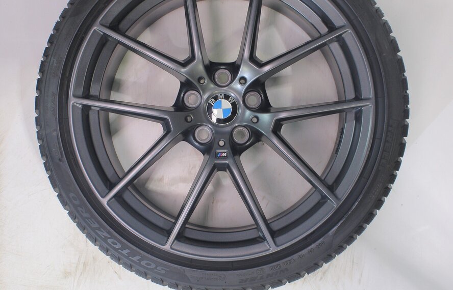BMW BMW 2 serie 3 serie 4 serie G20 G21 G22 G42 898M 19 inch velgen Pirelli Runflat Winterbanden Origineel