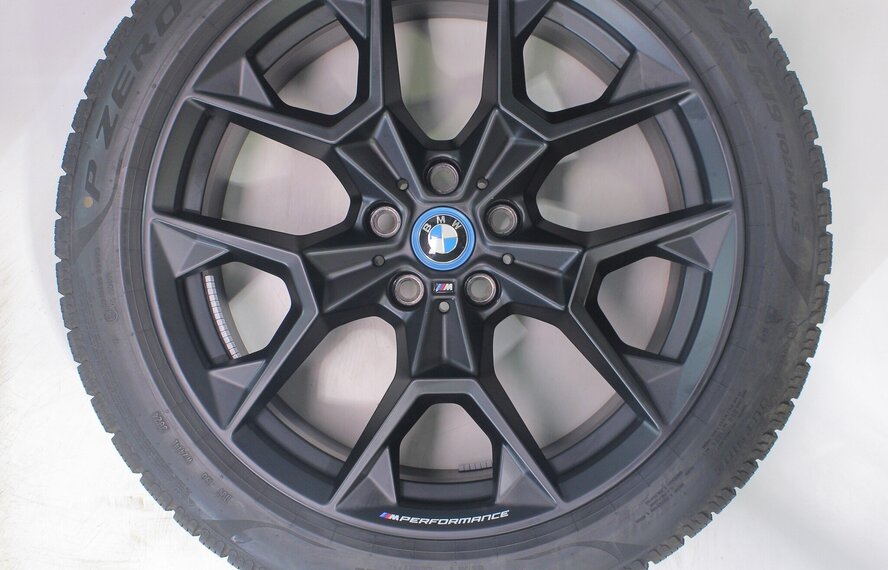 BMW BMW 5 serie i5 G60 G61 942M 19 inch velgen Pirelli Winterbanden Origineel