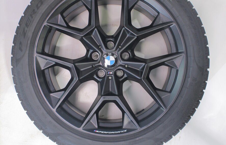 BMW BMW 5 serie i5 G60 G61 942M 19 inch velgen Pirelli Winterbanden Origineel