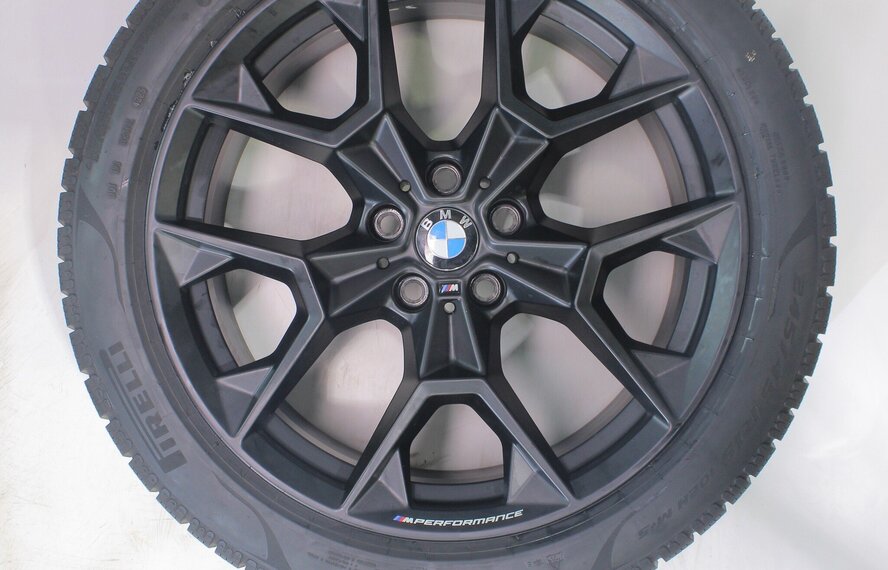 BMW BMW 5 serie i5 G60 G61 942M 19 inch velgen Pirelli Winterbanden Origineel