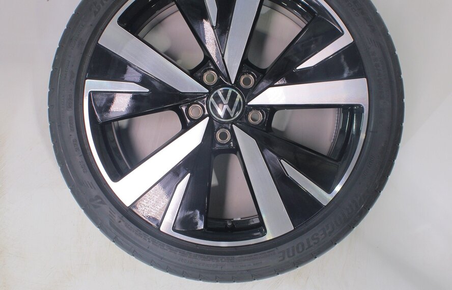 Volkswagen Volkswagen Golf 5 6 7 8 Catania 18 inch velgen Bridgestone Zomerbanden Nieuw Origineel