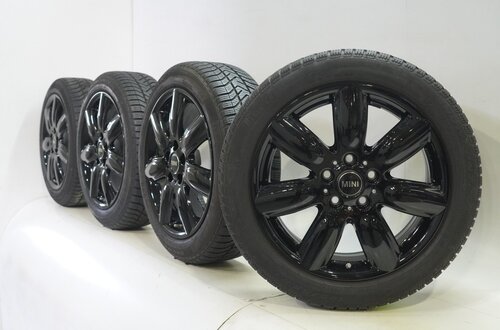 Mini Mini Clubman F54 528 17 inch velgen Pirelli Winterbanden Origineel