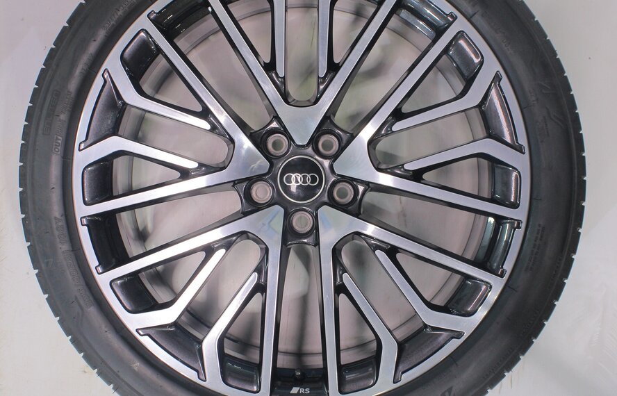 Audi Audi Q5 8MA 21 inch velgen Bridgestone Zomerbanden Origineel