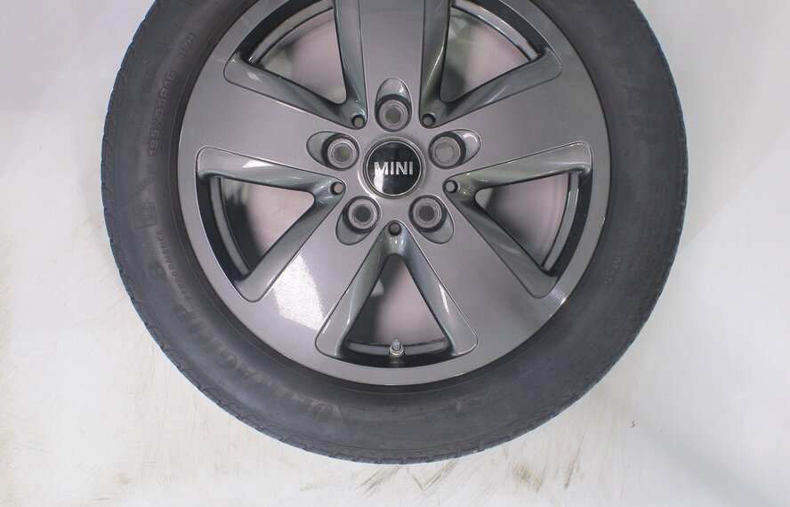 Mini Mini Cooper / S / One / Cabrio F55 F56 F57 517 16 inch velgen Goodyear Winterbanden Origineel
