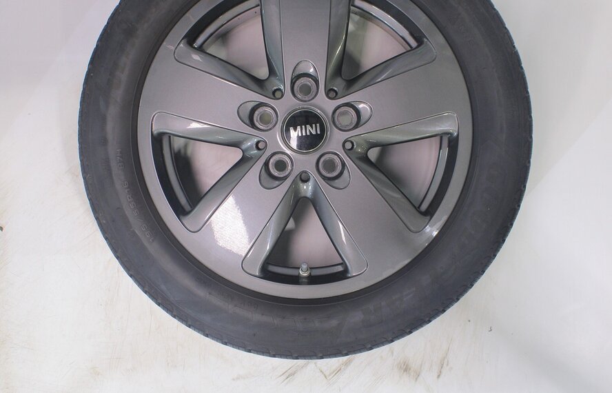 Mini Cooper / S / One / Cabrio F55 F56 F57 517 16 inch velgen Goodyear Winterbanden Origineel
