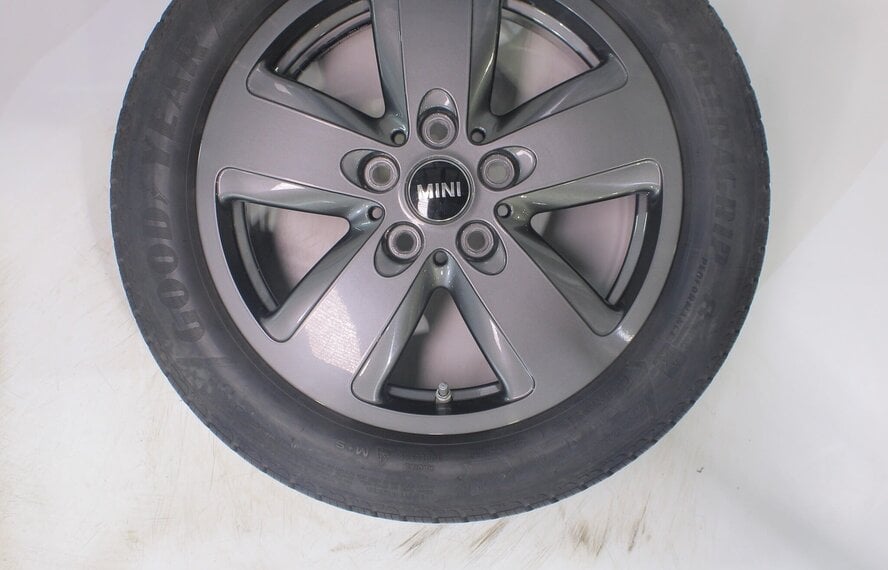 Mini Cooper / S / One / Cabrio F55 F56 F57 517 16 inch velgen Goodyear Winterbanden Origineel