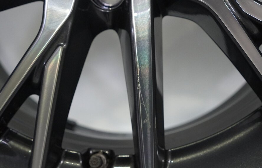 BMW BMW 1 2 serie F40 F44 2 serie Gran Coupe 489 17 inch velgen Pirelli Winterbanden Origineel