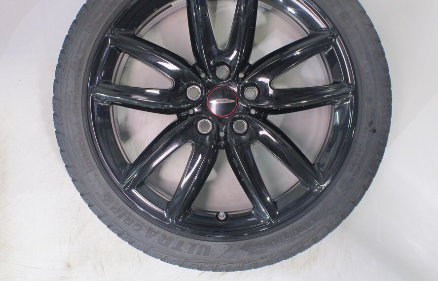 Mini Clubman F54 JCW815 18 inch velgen Goodyear Winterbanden Origineel