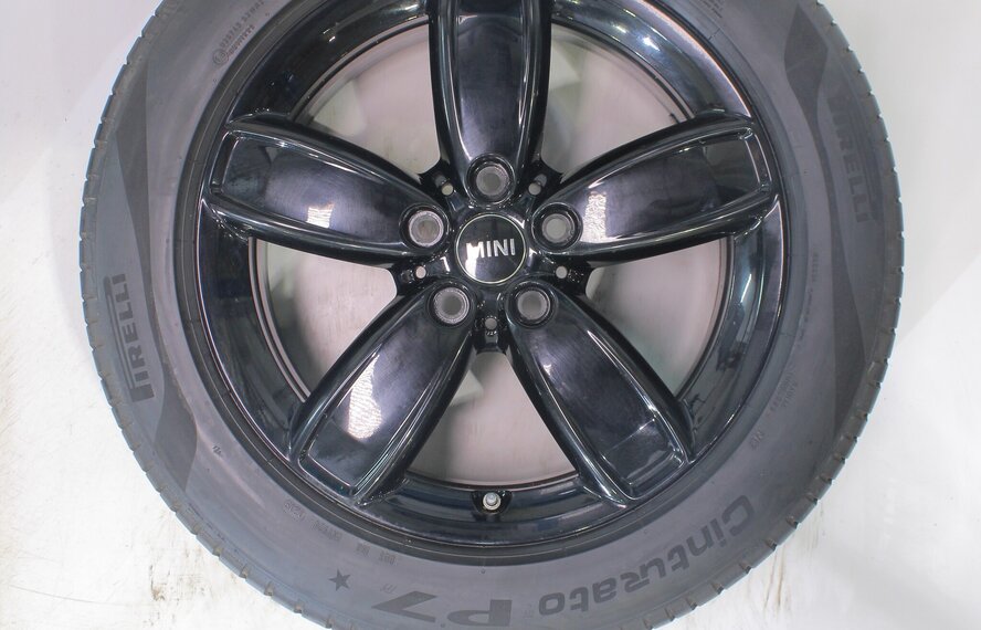 Mini Countryman F60 531 17 inch velgen Pirelli Zomerbanden Origineel