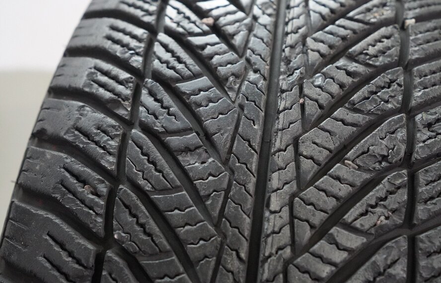 BMW BMW 5 serie G30 G31 8 serie G14 G15 G16 632 18 inch velgen Goodyear Winterbanden Origineel