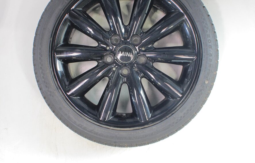 Mini Cooper / S / One / Cabrio F55 F56 F57 499 17 inch Dunlop Runflat Winterbanden Origineel