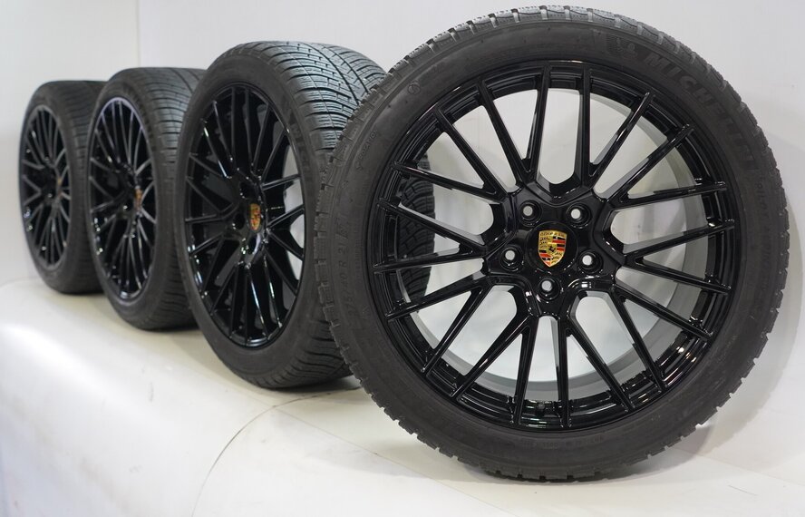 Porsche Porsche Cayenne Coupé 21 inch velgen Michelin Winterbanden Origineel