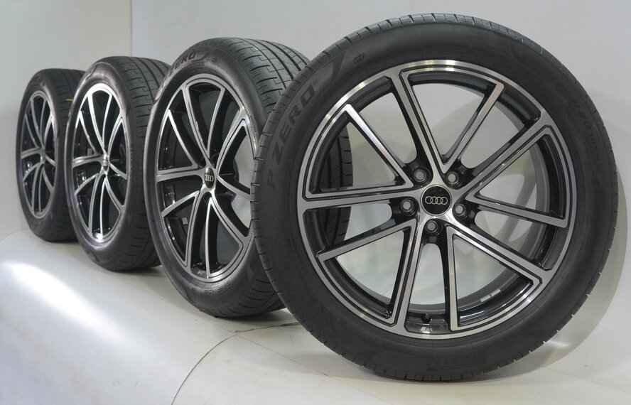 Audi Audi Q5 8MA S-line 20 inch velgen Pirelli Zomerbanden Origineel