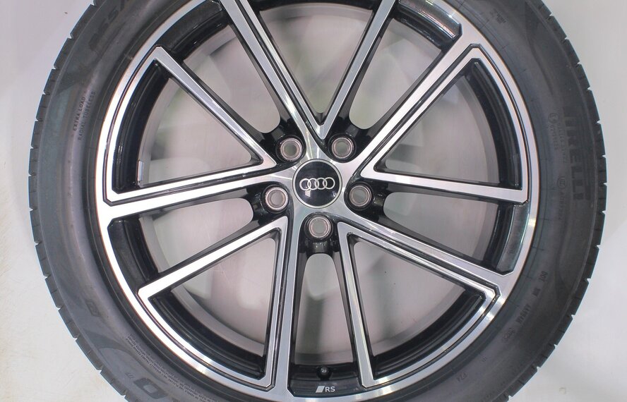 Audi Audi Q5 8MA S-line 20 inch velgen Pirelli Zomerbanden Origineel