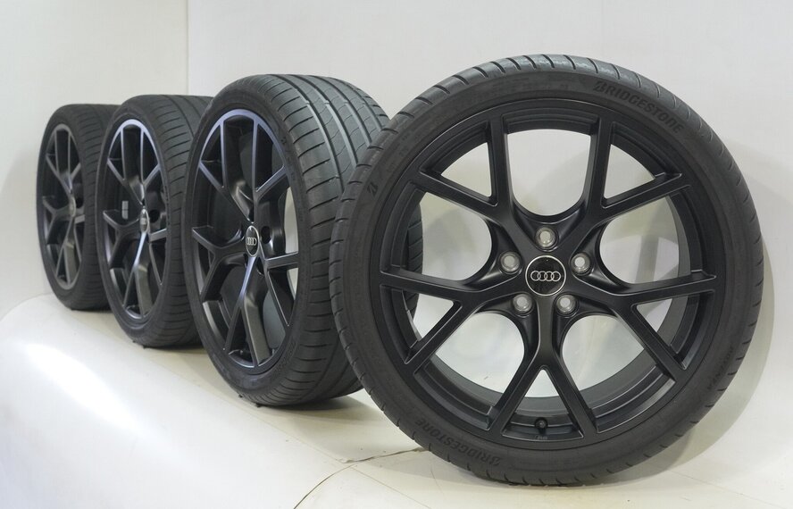 Audi Audi RS3 8Y 19 inch velgen Bridgestone Zomerbanden Origineel
