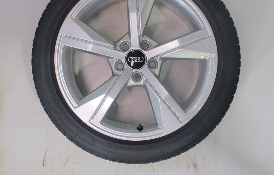 Audi Audi A1 S1 82A 8X 17 inch velgen Hankook Winterbanden Origineel