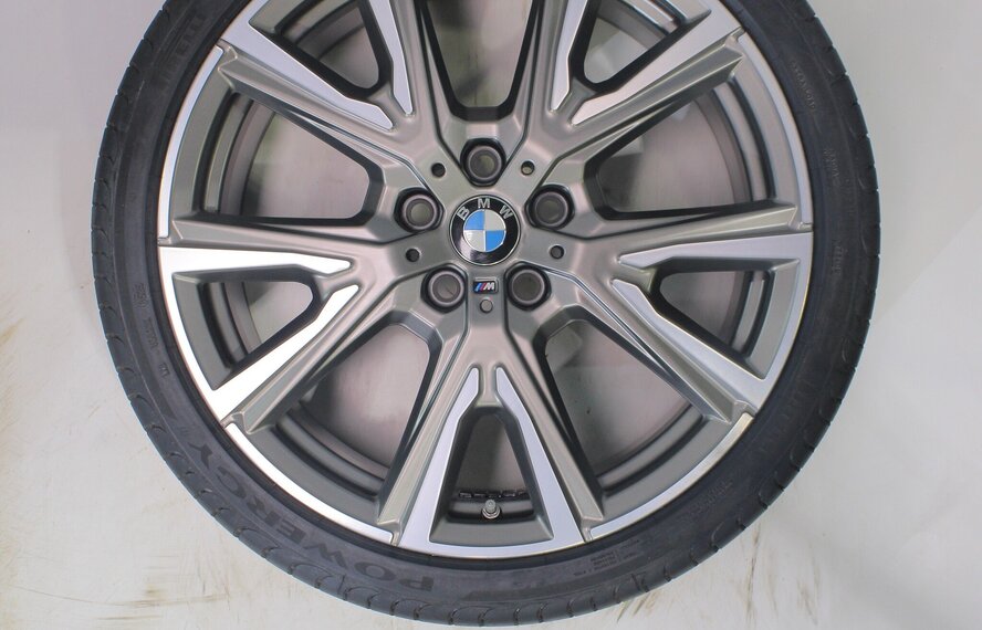 BMW BMW 1 2 serie F40 F44 2 serie Gran Coupe 557M 19 inch velgen Pirelli Zomerbanden Origineel