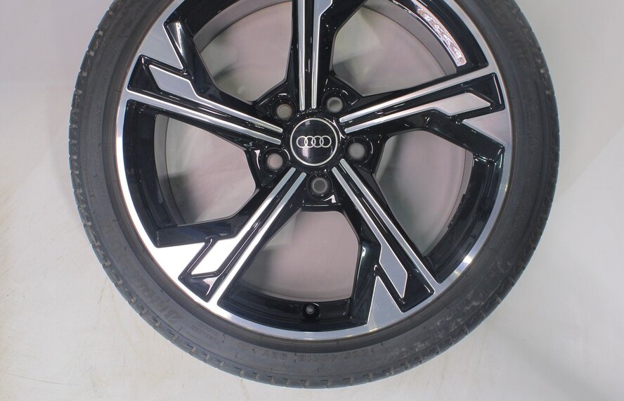 Audi Audi A3 S3 8Y 8V 18 inch velgen Bridgestone Zomerbanden Origineel
