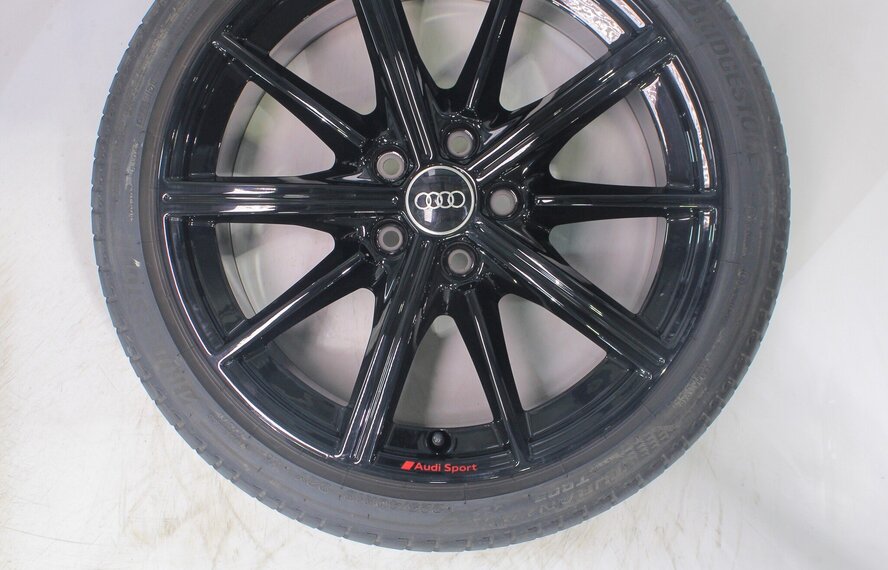 Audi Audi A3 S3 8Y 8V 18 inch velgen Bridgestone Zomerbanden Origineel