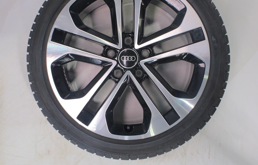 Audi Audi A3 S3 8Y 8V S-line 18 inch velgen Continental Winterbanden Origineel