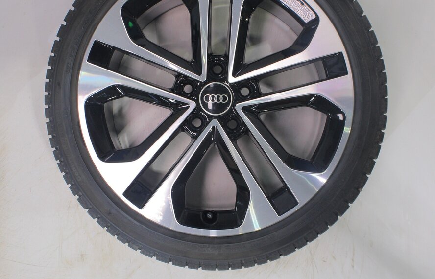 Audi Audi A3 S3 8Y 8V S-line 18 inch velgen Continental Winterbanden Origineel