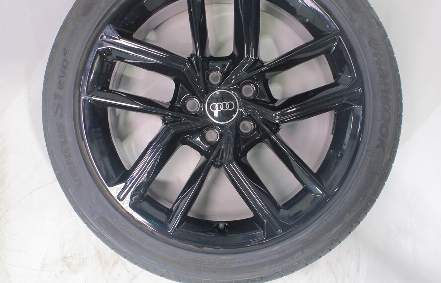 Audi Audi A5 S5 B9 18 inch velgen Hankook Zomerbanden Origineel